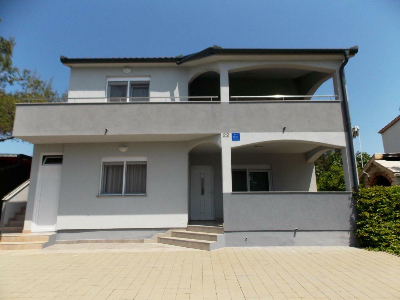 Apartment Vir Eksteriør bilde