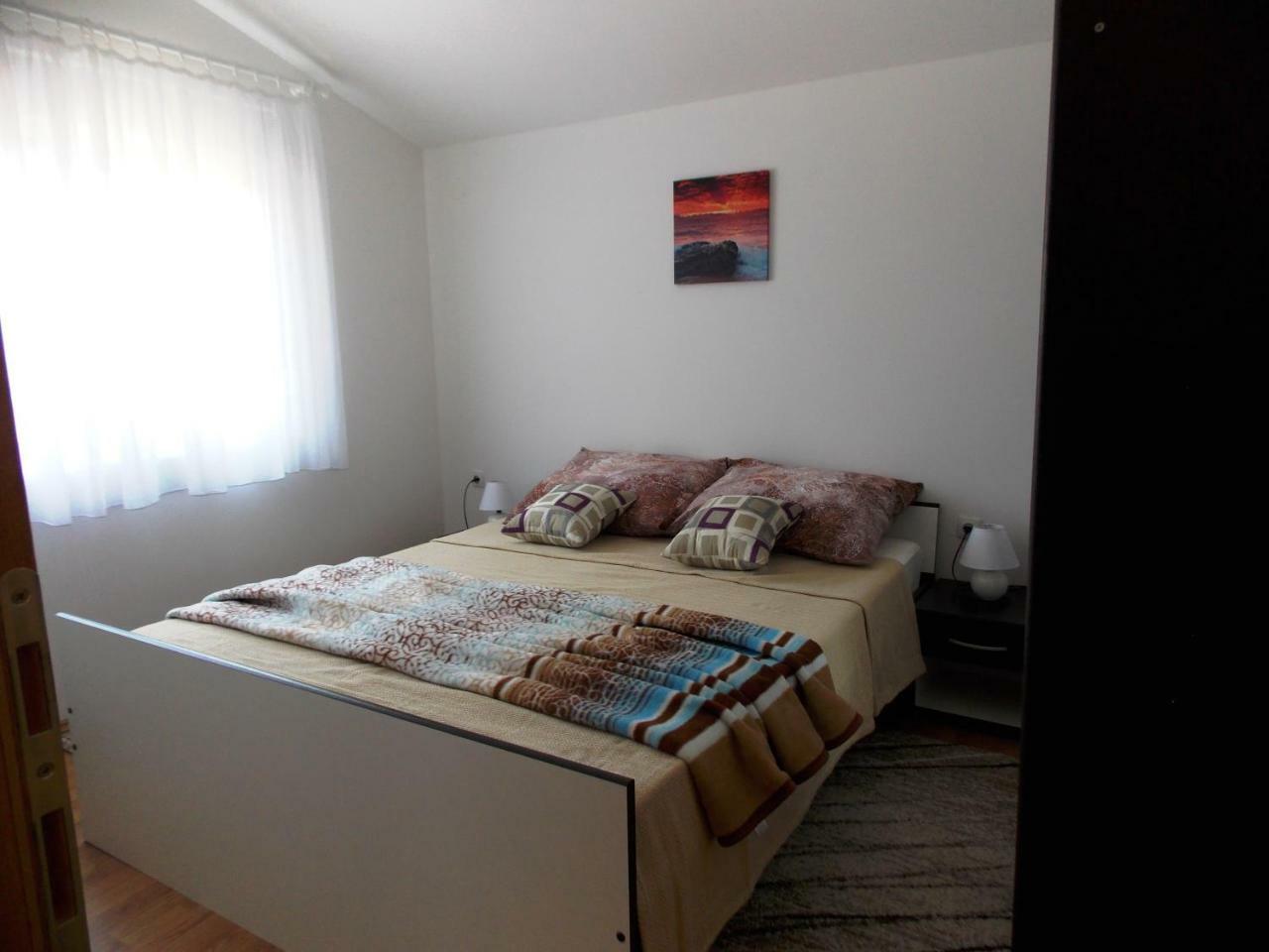 Apartment Vir Eksteriør bilde
